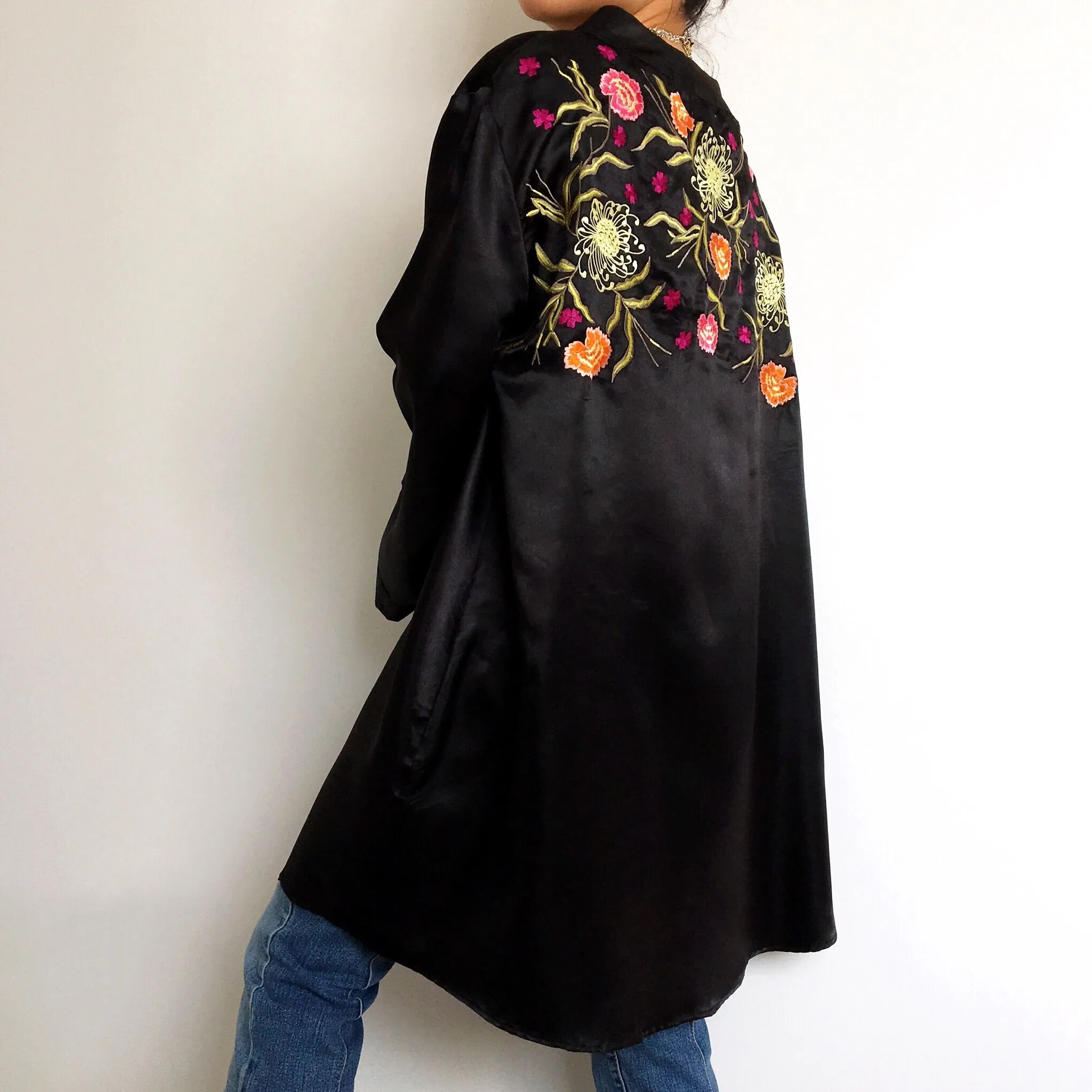 90S FLORAL EMBROIDERED EMBROIDERY SILKY KIMONO JACKET