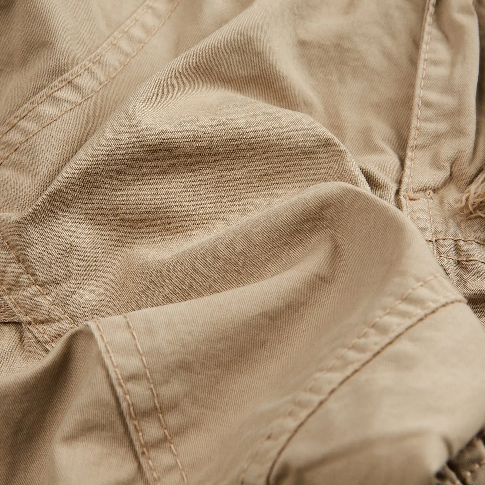 BUTTON ZIPPER MULTI-POCKET 11'' INSEAM CARGO SHORTS