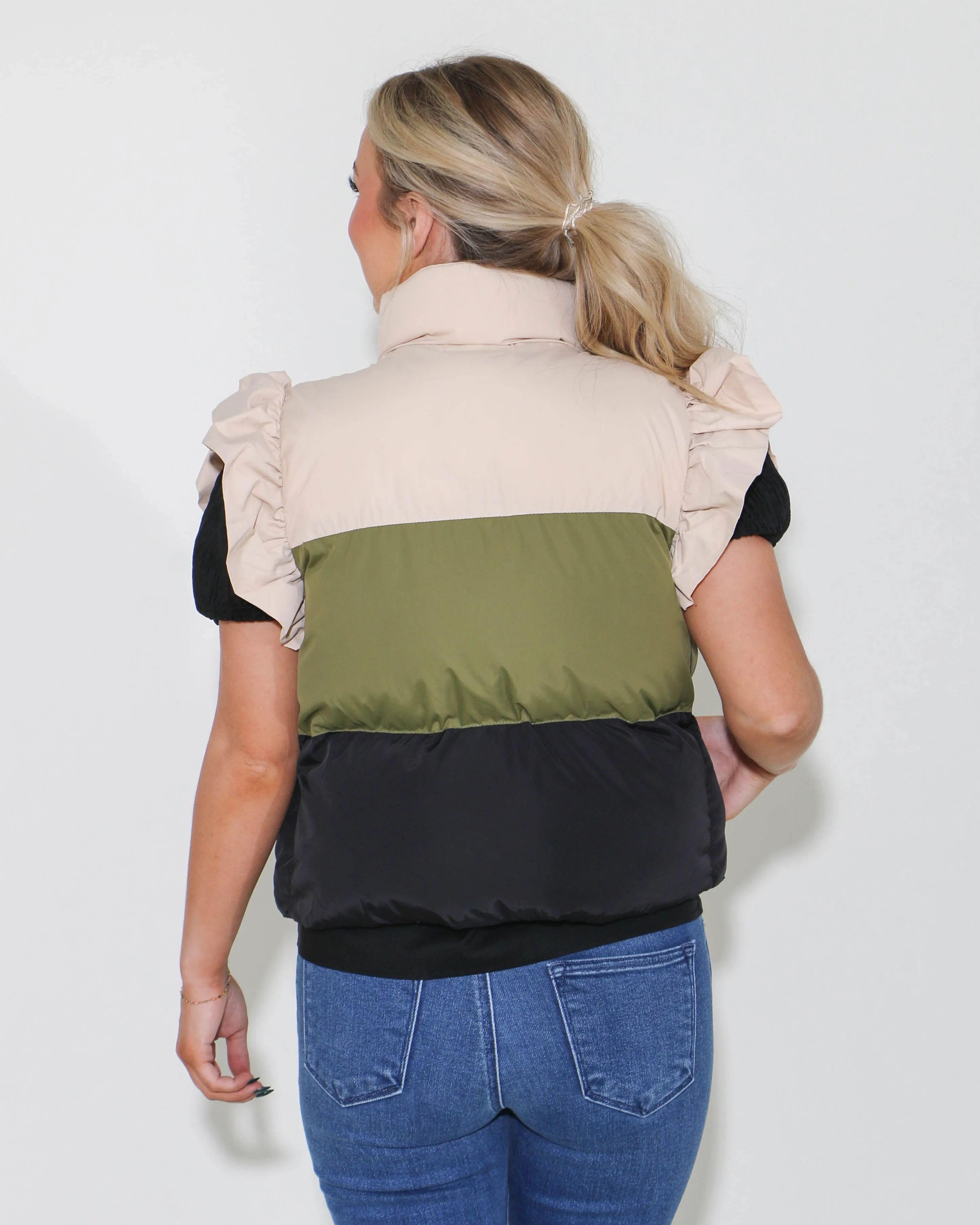 Color Block Ruffle Trim Puffer Vest in Olive