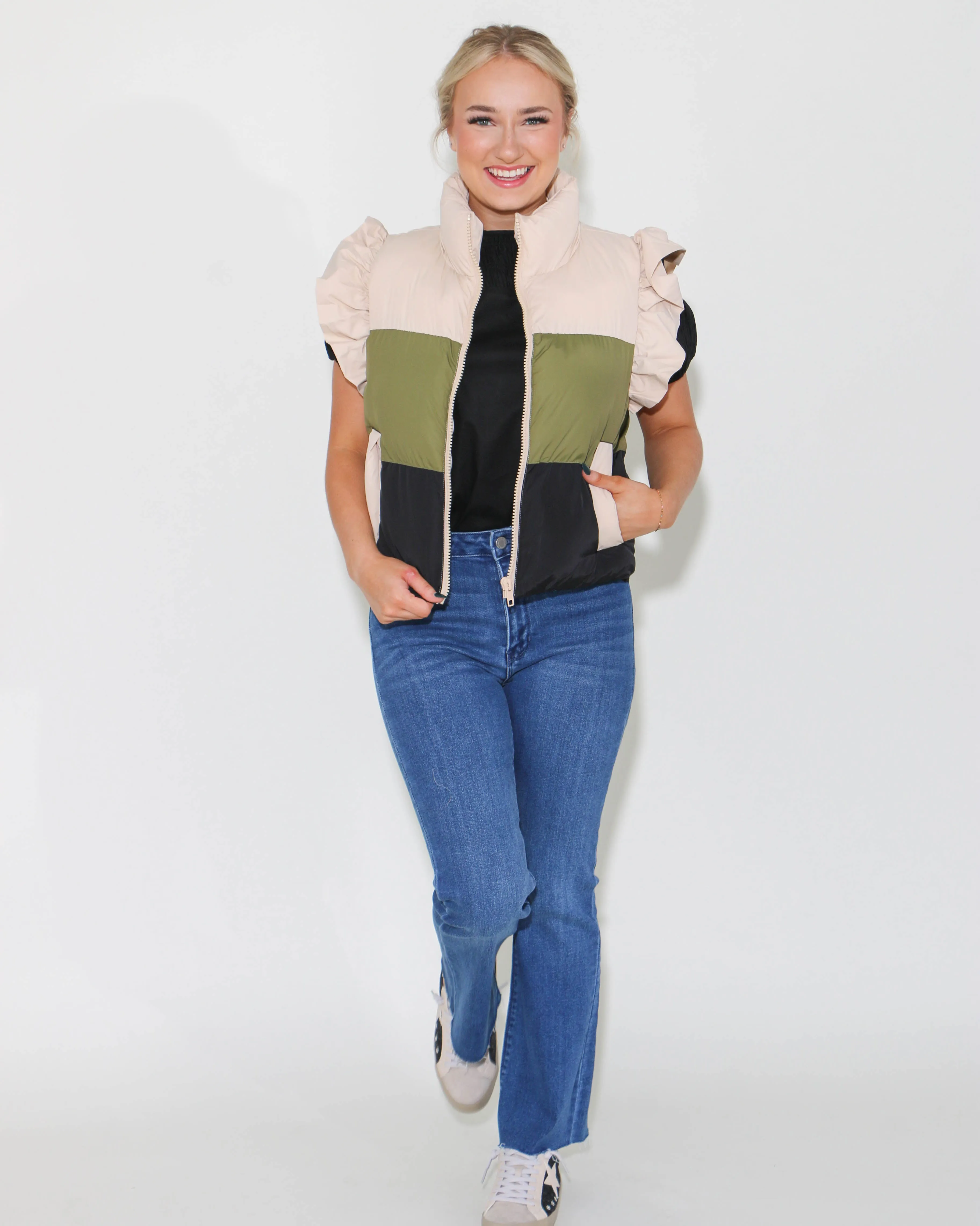 Color Block Ruffle Trim Puffer Vest in Olive