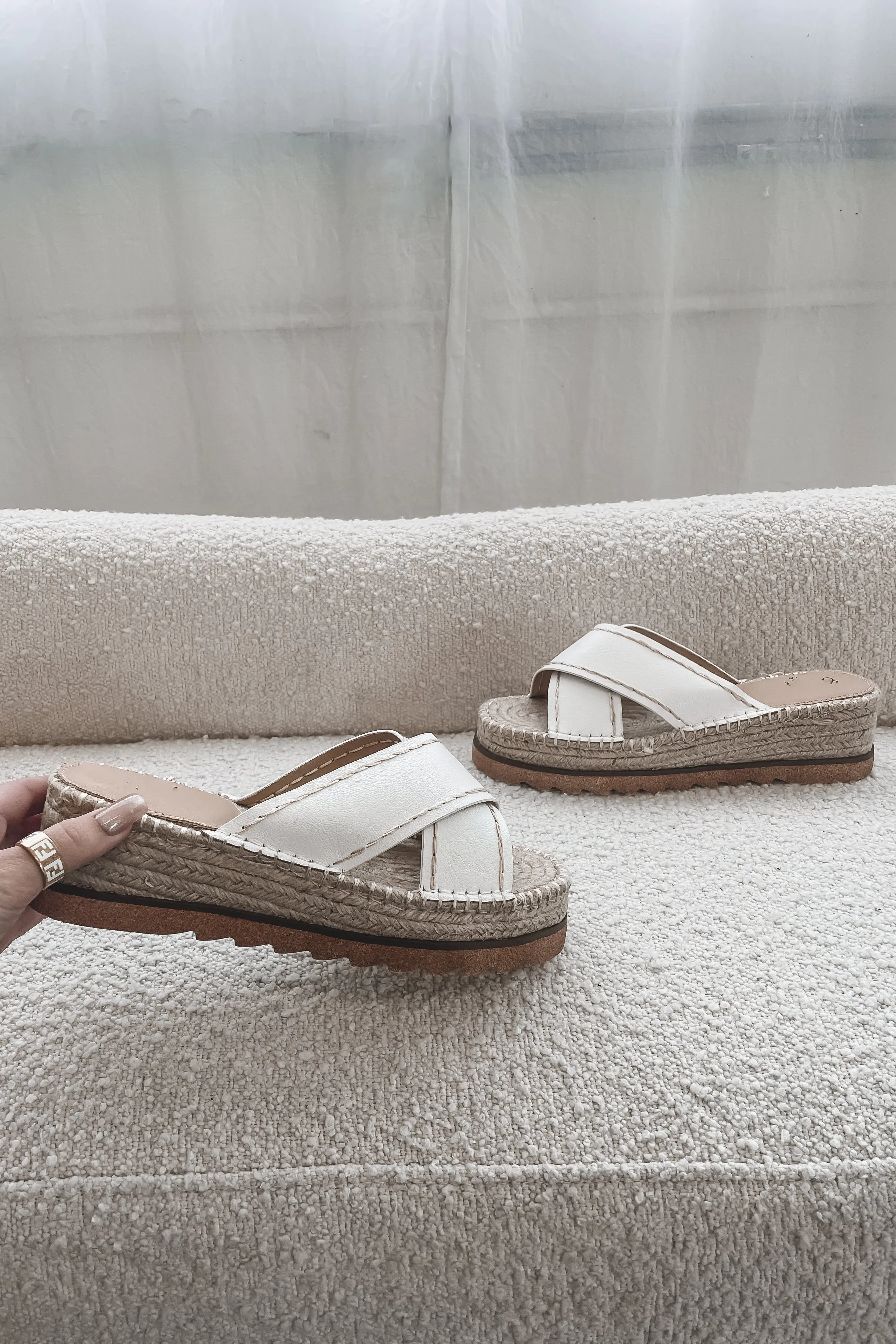 DEAL Vacation Is Calling Woven Platform Slide