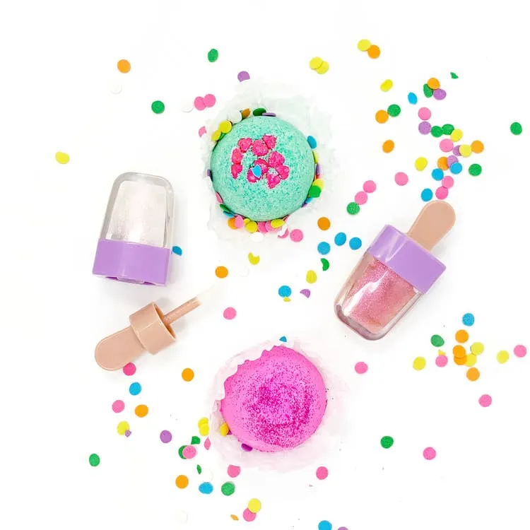 Feeling Smitten Sweet Treat Bath Bomb & Lip Gloss Set