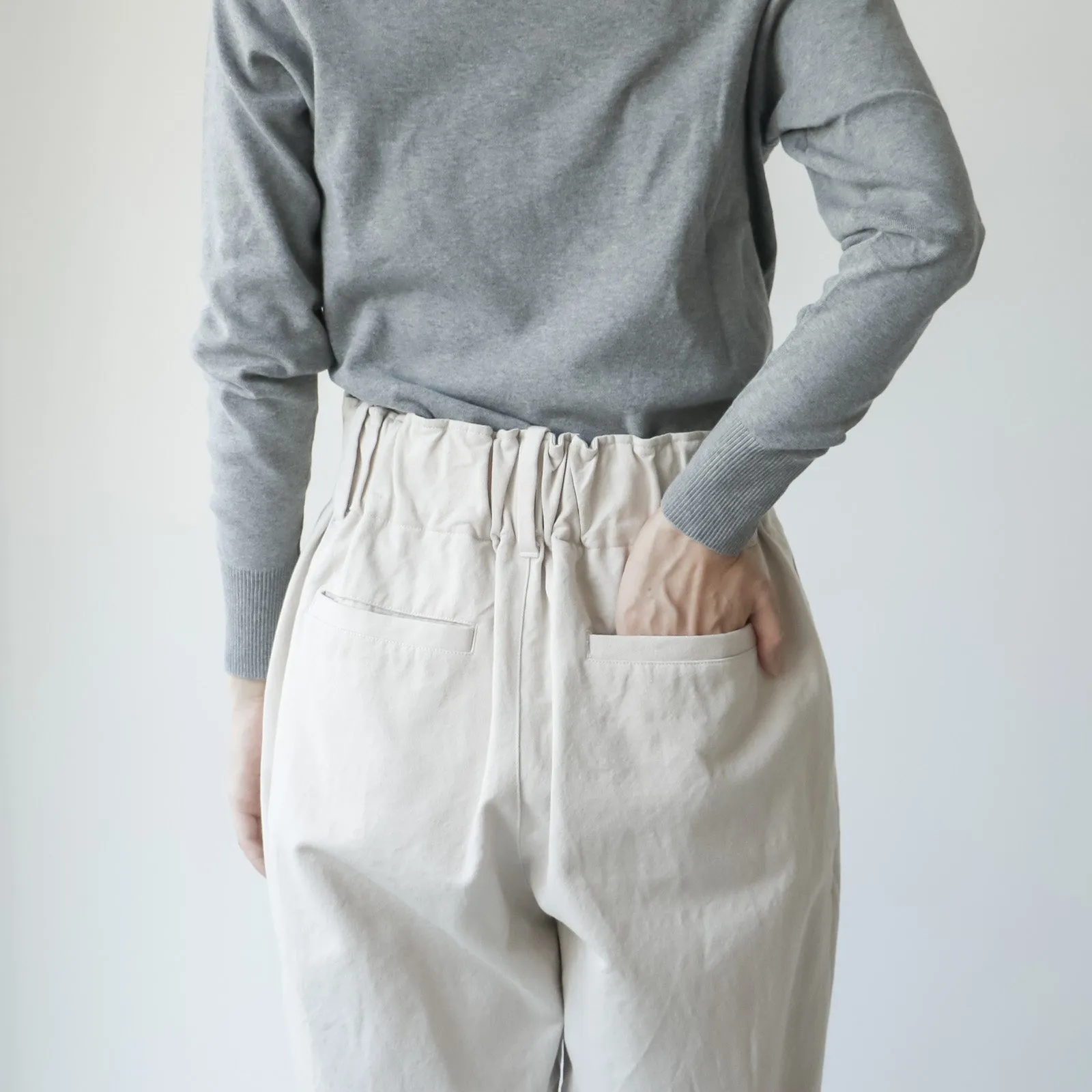 HAU パンツ "cotton wool chino"