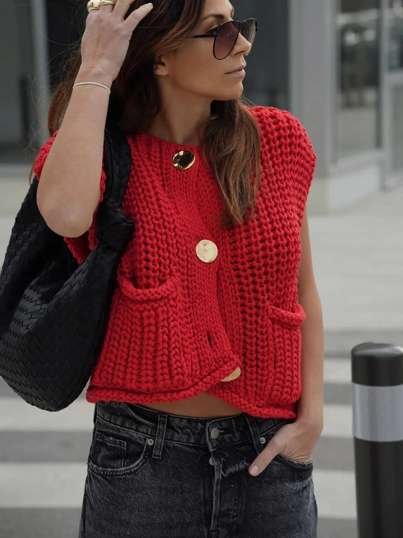 Helina sleeveless short knitted cardigan vest