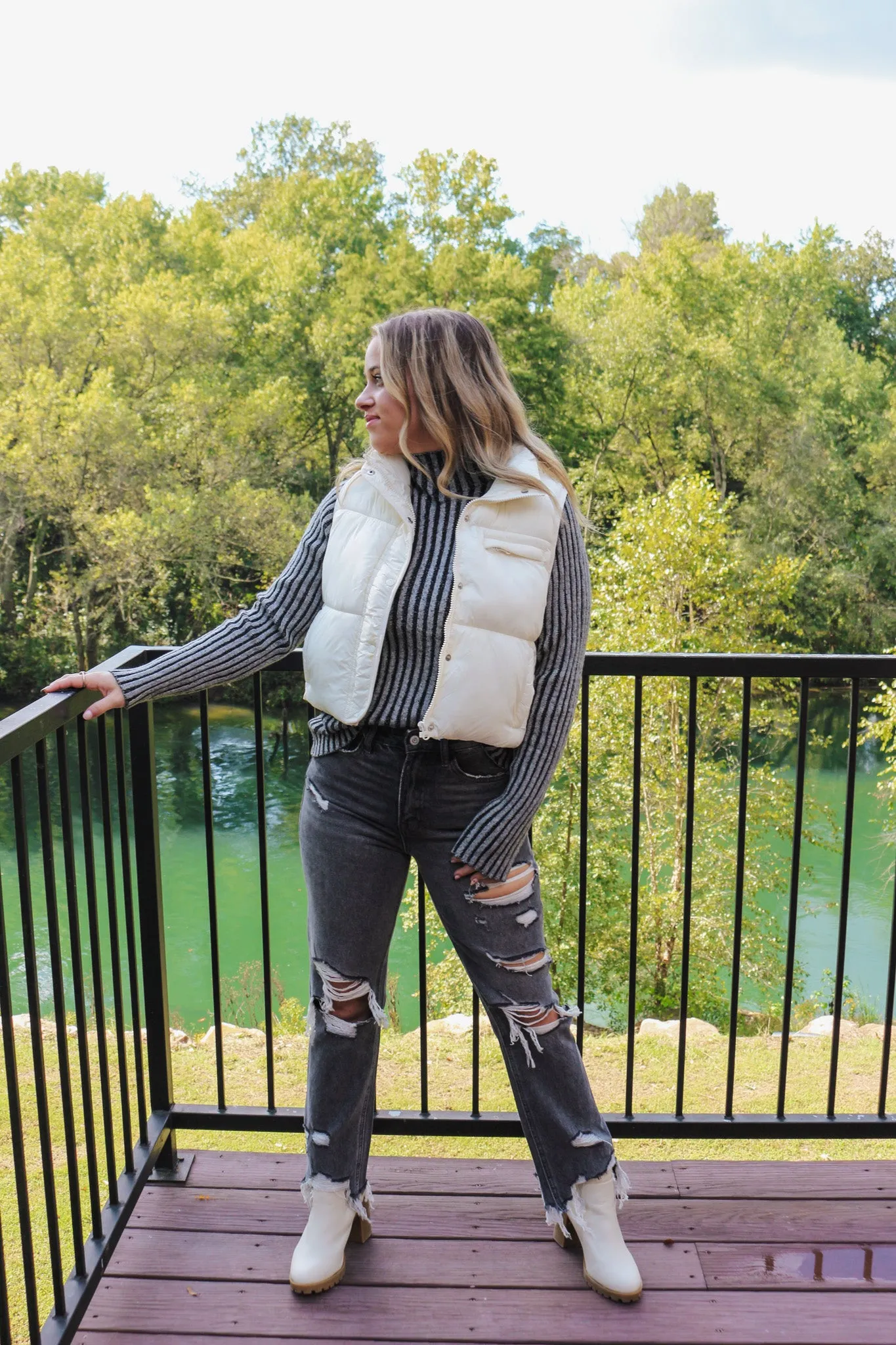 In The Valley Puffer Vest -2 Colors