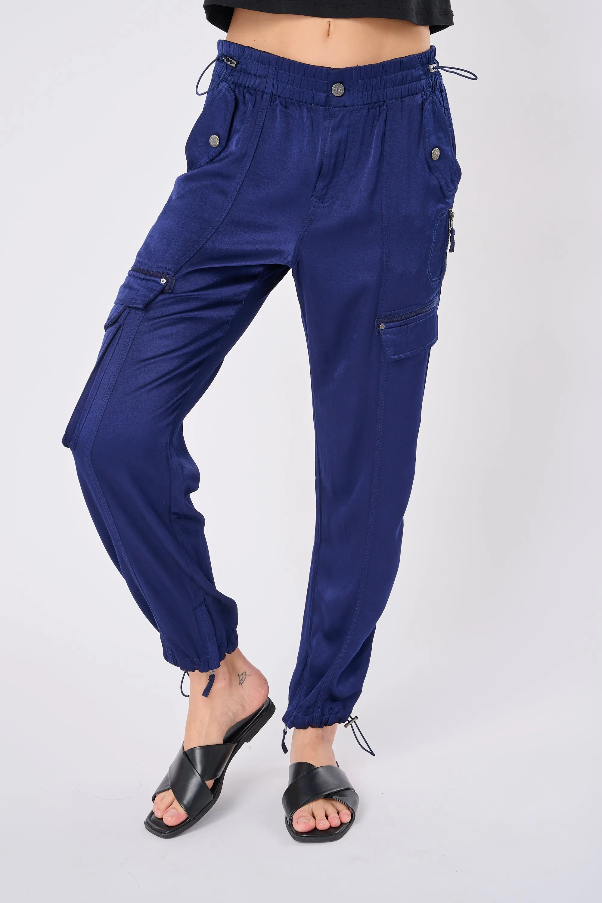 Nyra Viscose Satin Pant