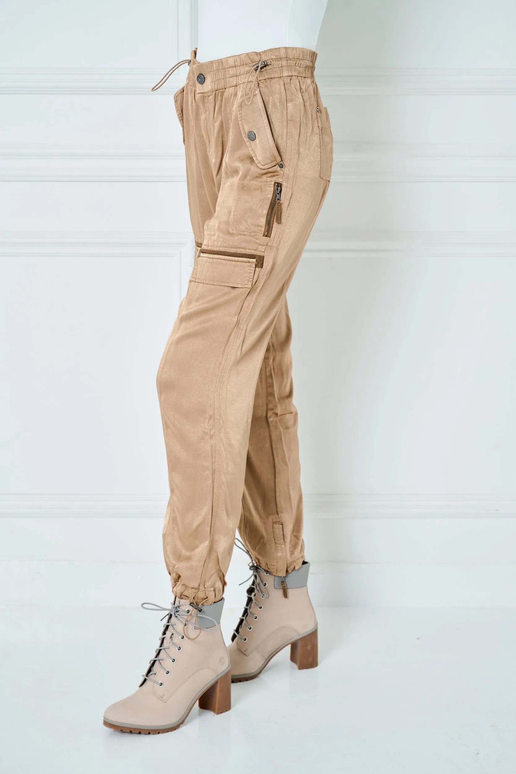 Nyra Viscose Satin Pant