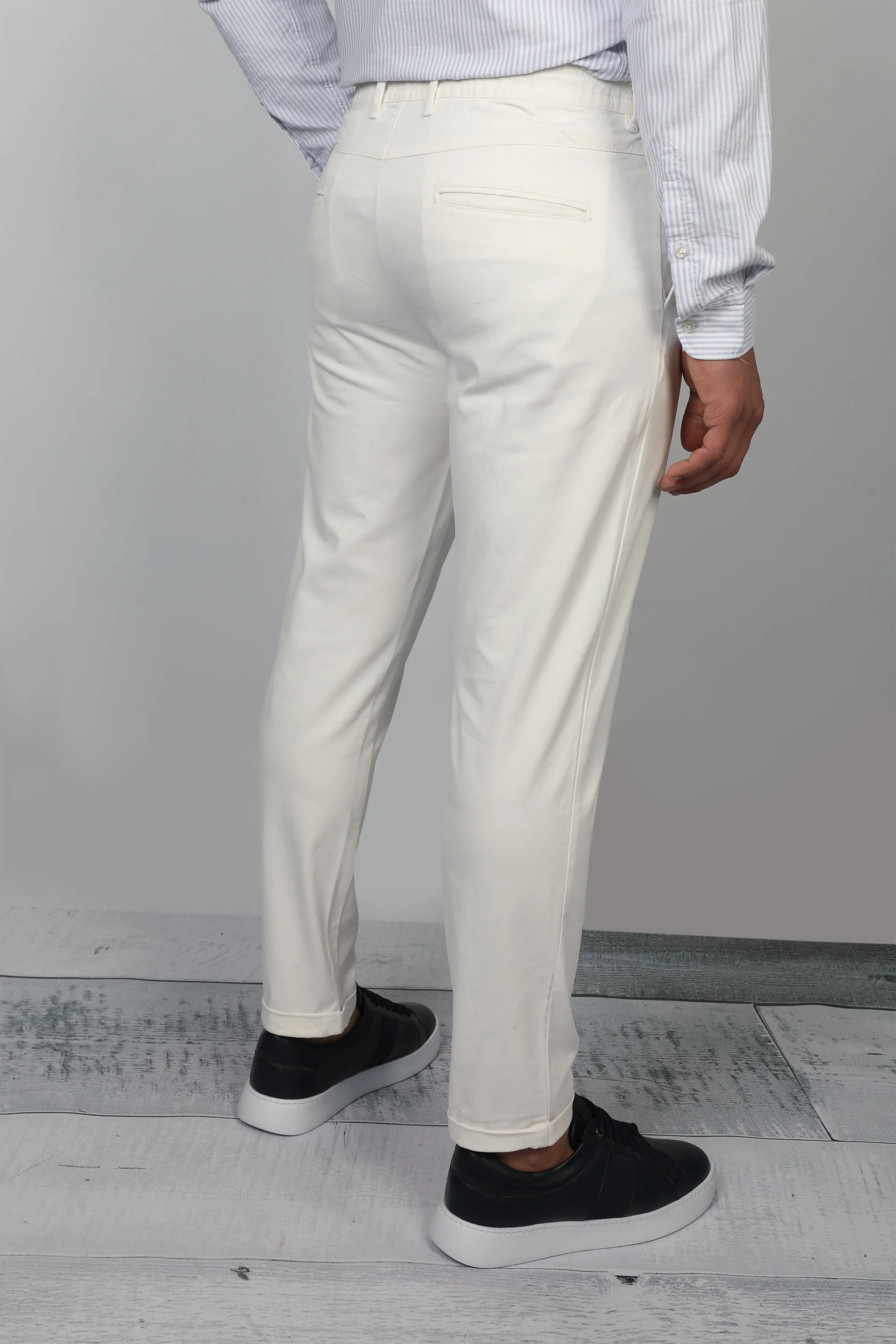 Off White Chino Jogger With Elastic Waist