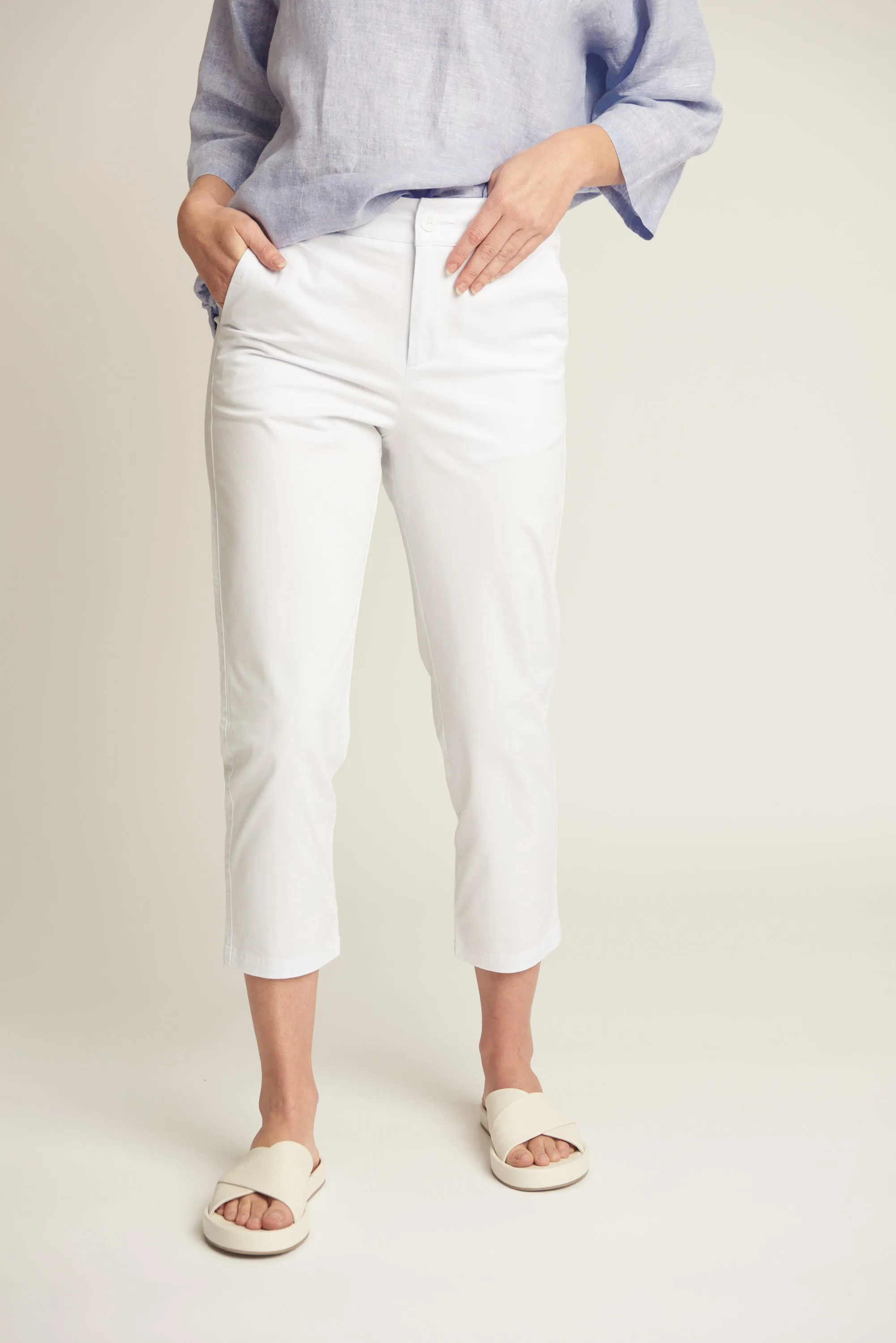 Relaxed Cropped Cotton Chino Pant White