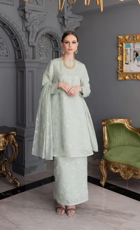 Stellar Kurung in Frosty Green