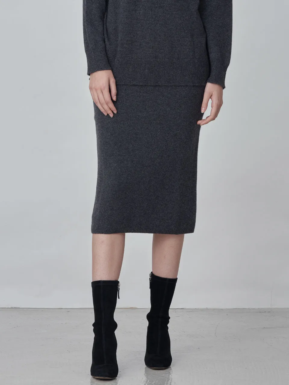 Straight Midi Skirt_Graphite