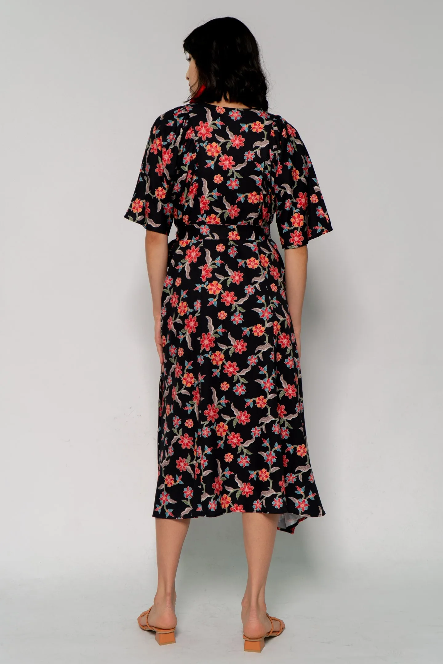 Whitney V Dress in Floral Loft