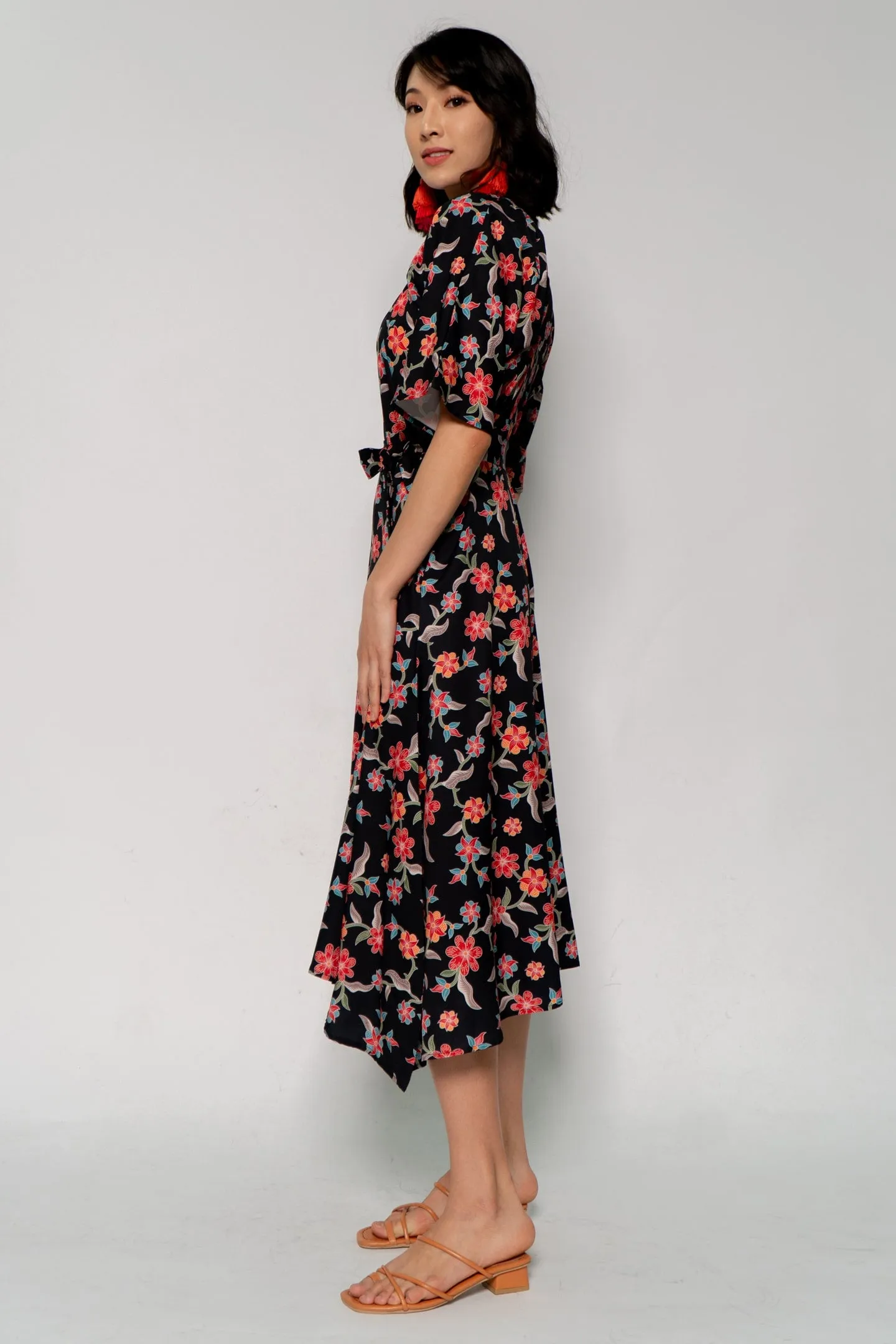 Whitney V Dress in Floral Loft