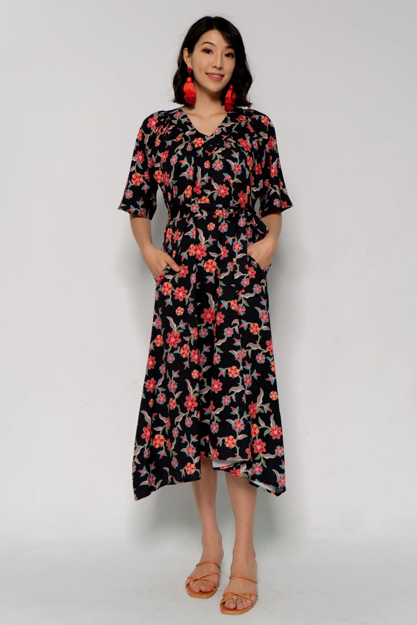 Whitney V Dress in Floral Loft